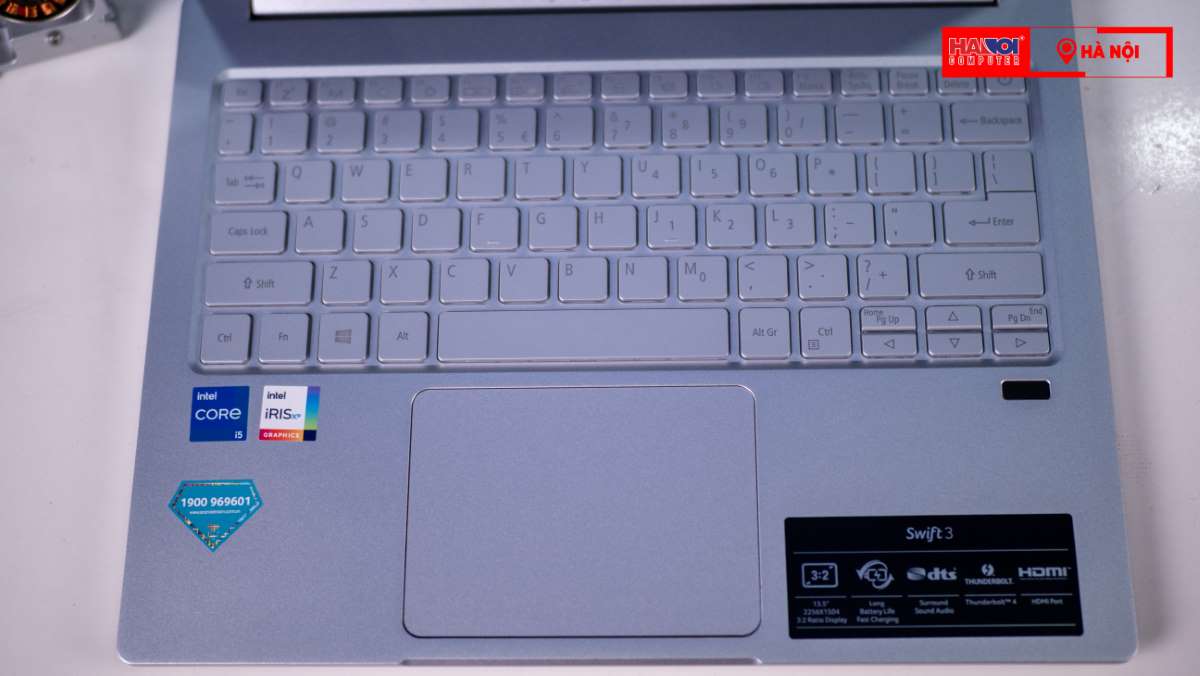 Laptop Acer Swift 3 thực tế 3